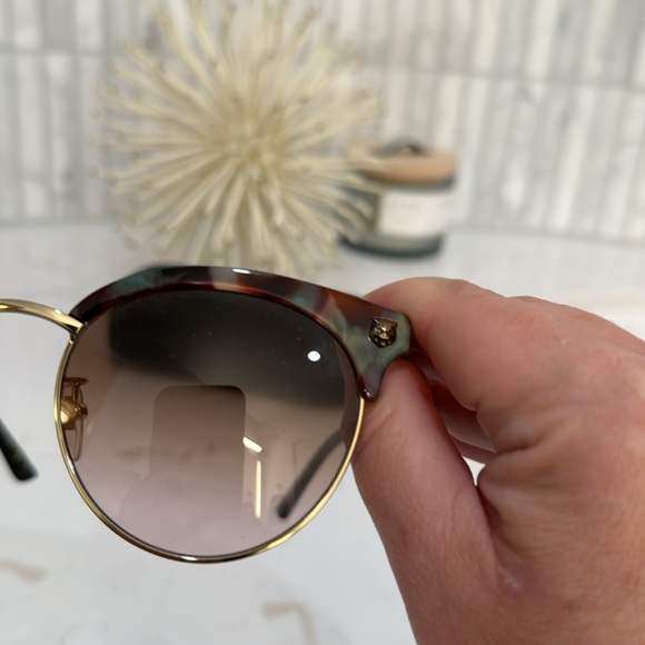 Gucci Animalier Sunglasses and case - Picture 2 of 6